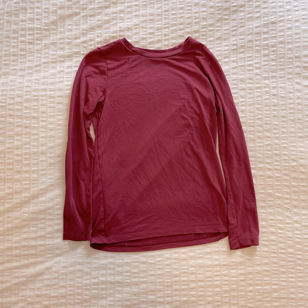 red long sleeve tee